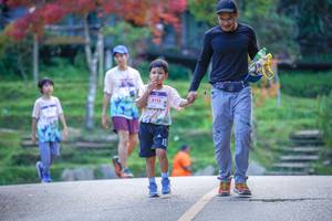 BIB: 8115
                            <button type="button" onclick="openModal(19242458)" class="btn btn-primary btn-sm float-right btn-popup" data-toggle="modal" data-target=".modal-high-quality">
                        <i class="fas fa-shopping-cart"></i> Add to Cart
                    </button>
                                            <button type="button" onclick="isThisMe(19242458, true)" class="btn btn-success btn-sm float-right btn-popup btn-isme hidden" data-toggle="tooltip" data-placement="bottom" title="นี่คือรูปของคุณใช่ไหม คลิกที่นี่เพื่อเอาเข้าอัลบั้ม">
                        <i class="fas fa-plus"></i> Add to album
                    </button>
                    <button type="button" onclick="isThisMe(19242458, false)" class="btn btn-warning btn-sm float-right btn-popup btn-isnotme hidden">
                        <i class="fas fa-ban"></i> Remove from album
                    </button>